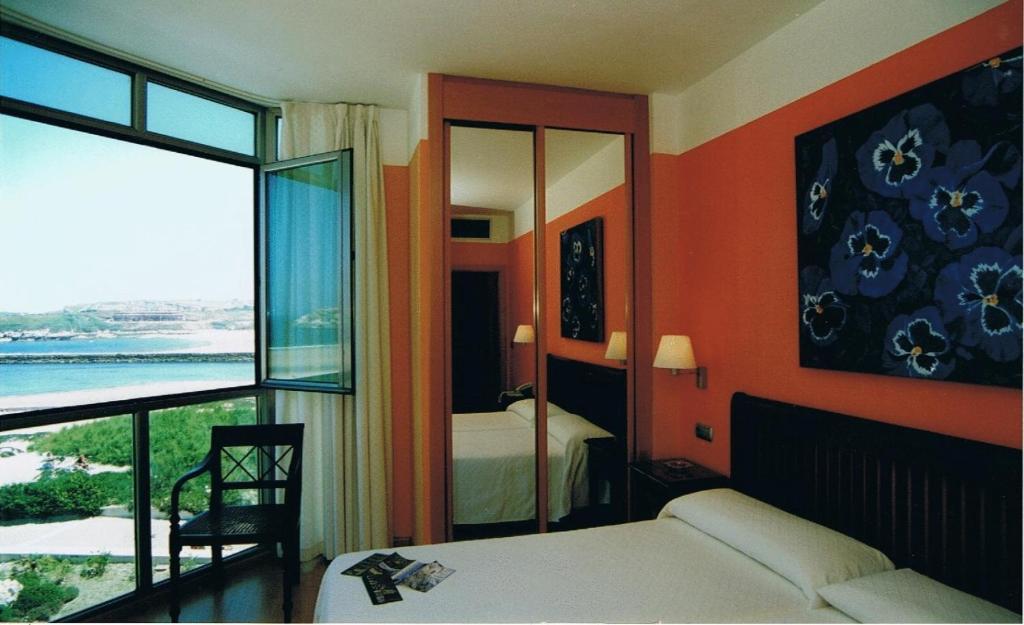 Standard Twin Room Sea View,62926018:JPEG